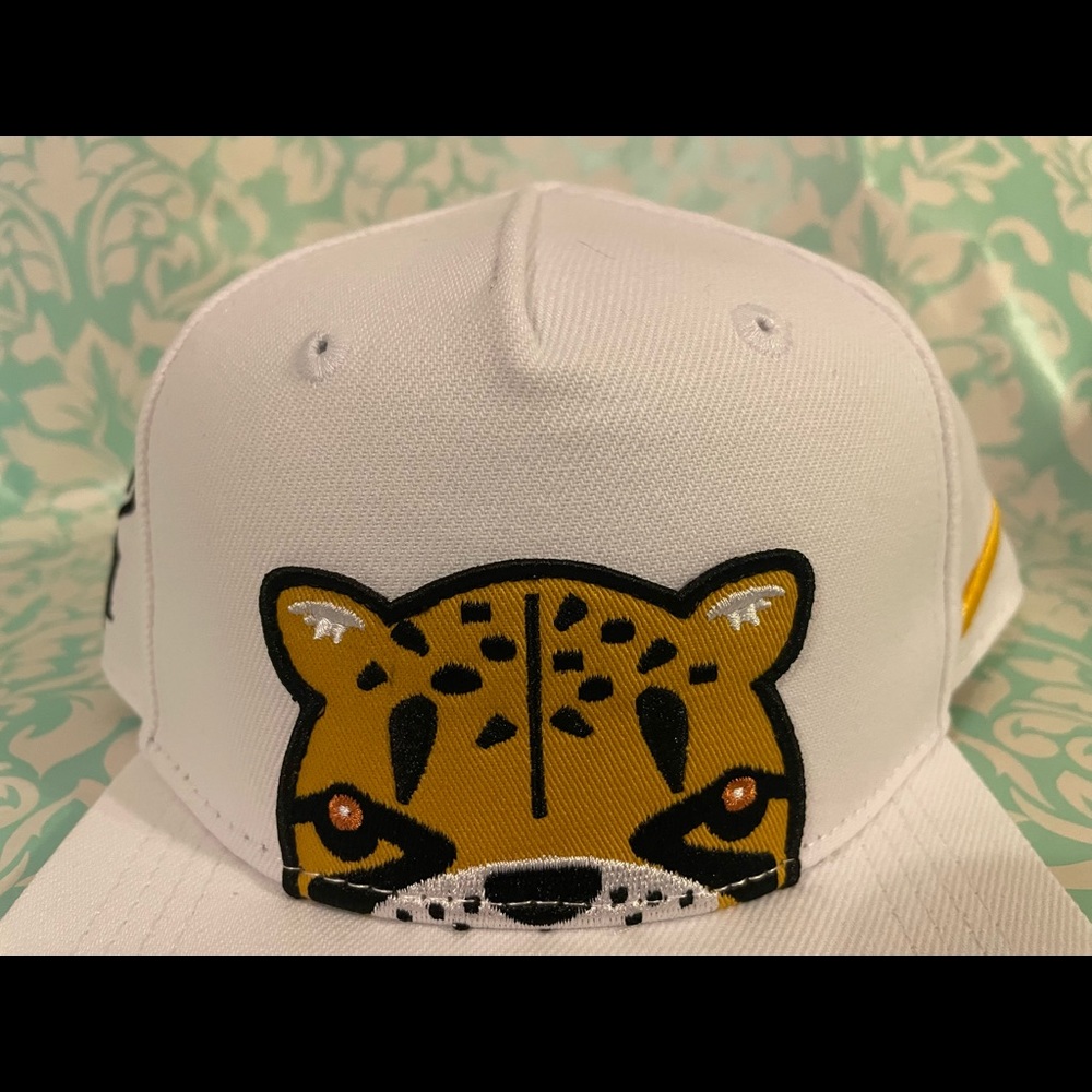 Nike kryie Irving toddlers SnapBack sz 2-4 T - Picture 2 of 8
